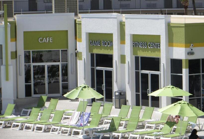 فندق Avanti International Resort