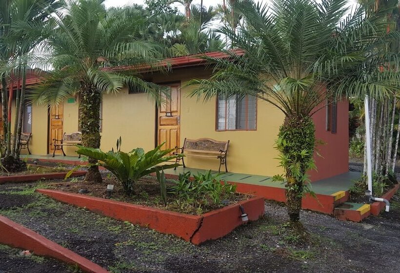 فندق Destinos Arenal