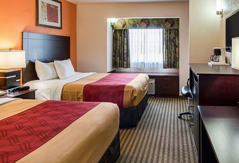 Отель Econo Lodge Inn & Suites Natchitoches