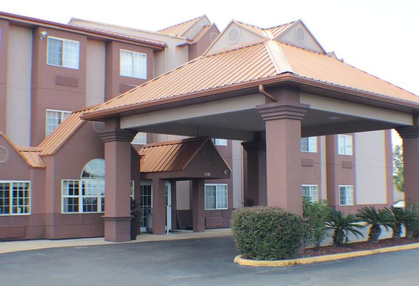 Отель Econo Lodge Inn & Suites Natchitoches