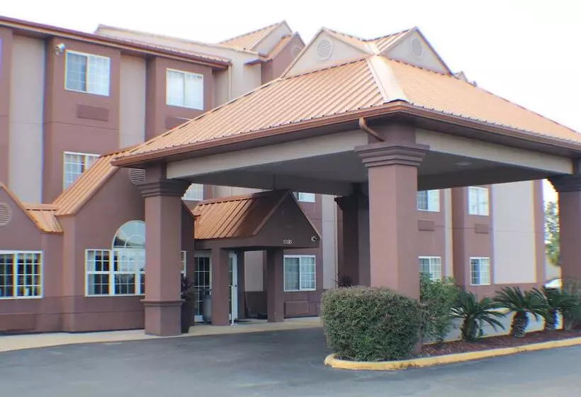 هتل Econo Lodge Inn & Suites Natchitoches