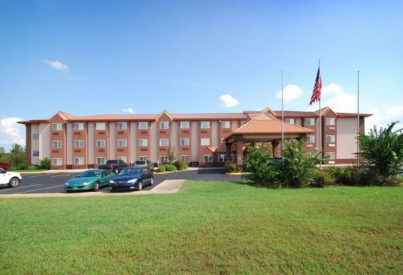 Отель Econo Lodge Inn & Suites Natchitoches