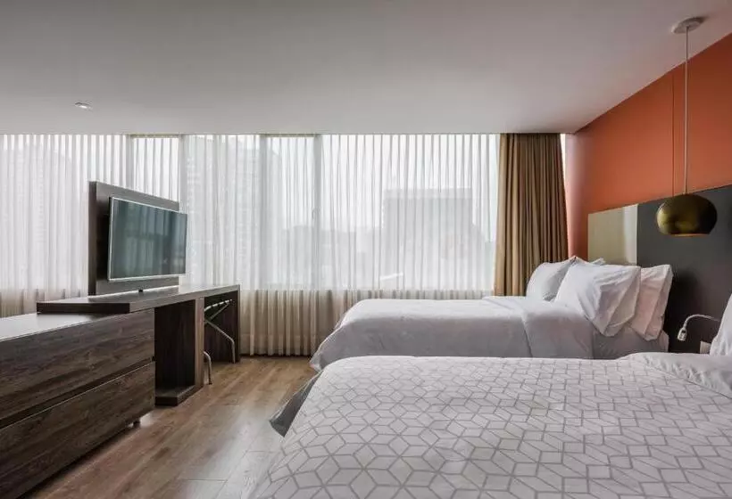 בית מלון כפרי Holiday Inn Express & Suites Medellin, An Ihg