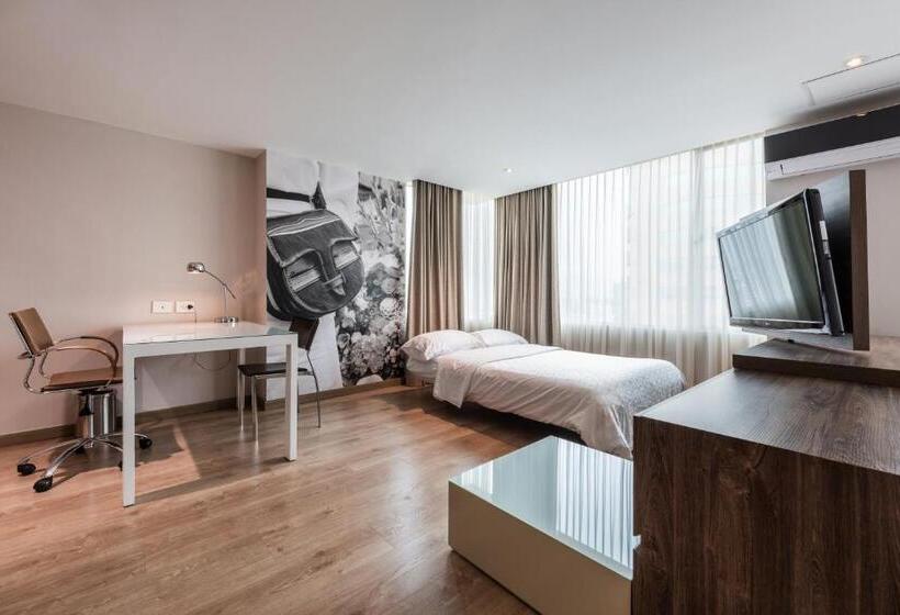 בית מלון כפרי Holiday Inn Express & Suites Medellin, An Ihg