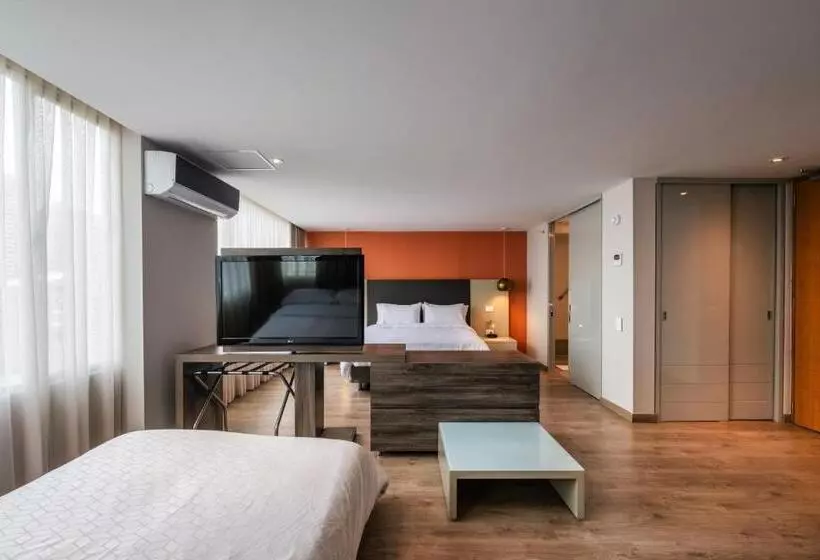 בית מלון כפרי Holiday Inn Express & Suites Medellin, An Ihg