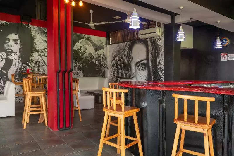 Отель Magic Mountain