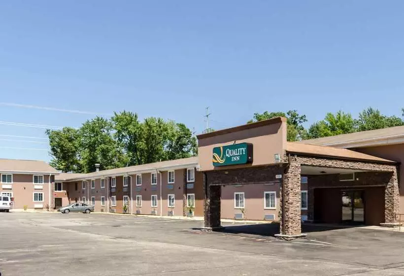 هتل Quality Inn Chicopeespringfield