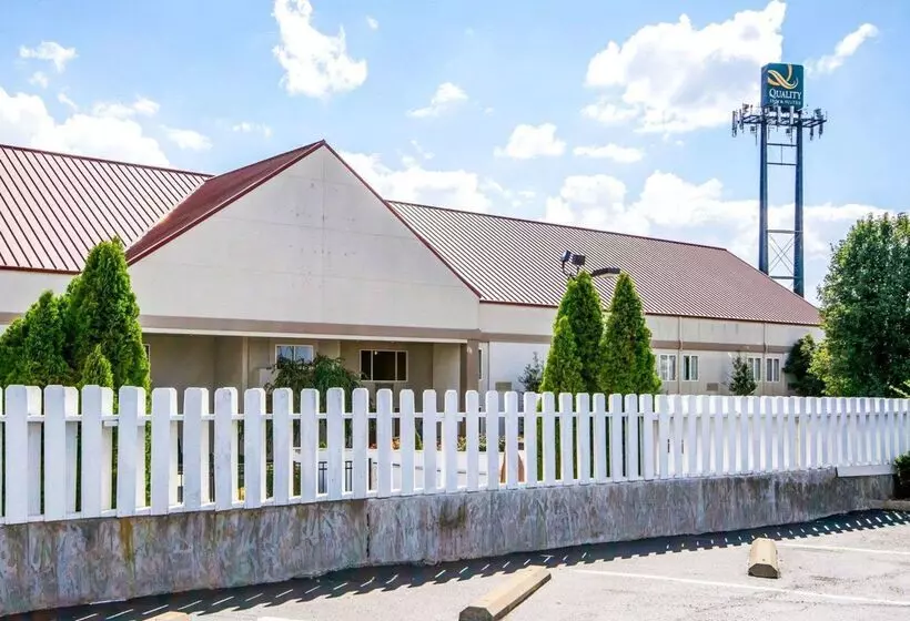 ホテル Quality Inn & Suites