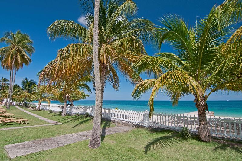 هتل Radisson Grenada Beach Resort