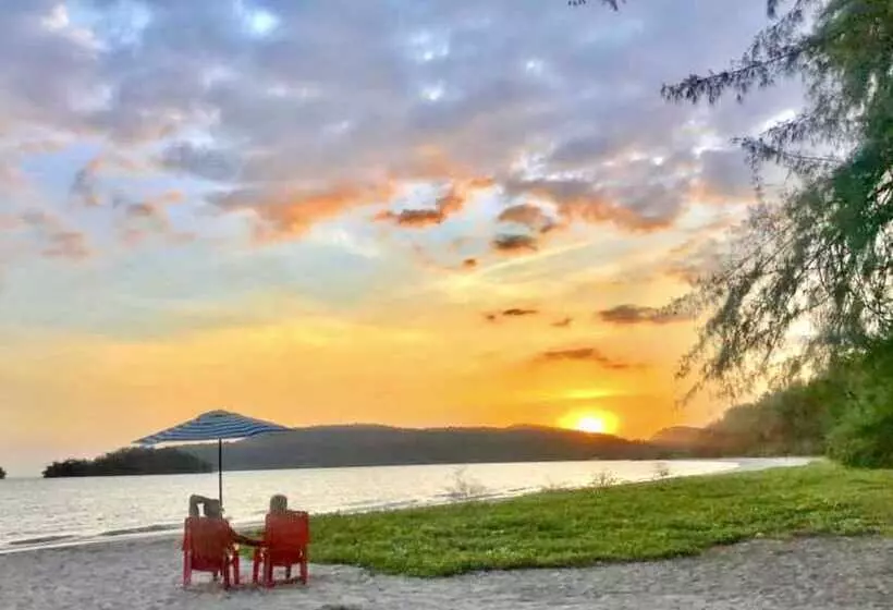 ホテル Sand Beach Bungalow