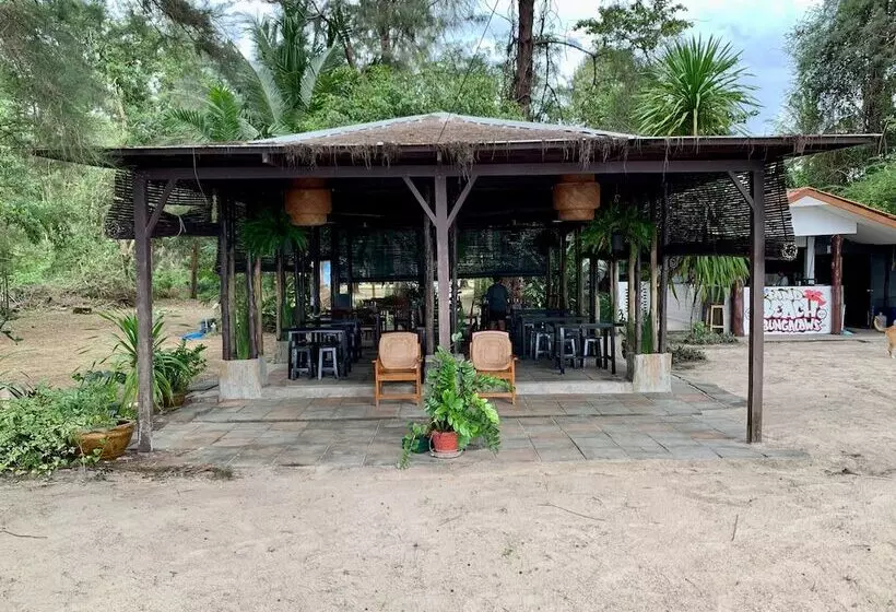 ホテル Sand Beach Bungalow