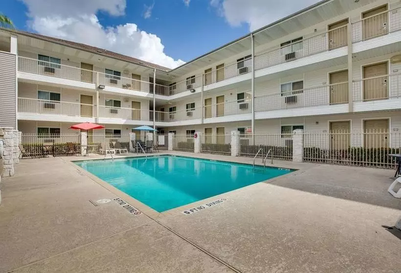 ホテル Studio 6 Houston, Tx  Clear Lake