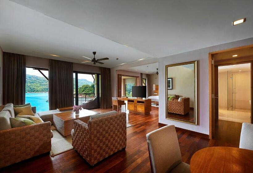 호텔 The Taaras Beach & Spa Resort