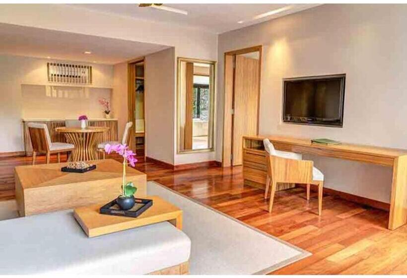 호텔 The Taaras Beach & Spa Resort