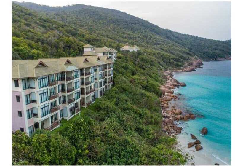 호텔 The Taaras Beach & Spa Resort