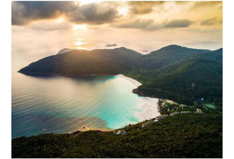 호텔 The Taaras Beach & Spa Resort