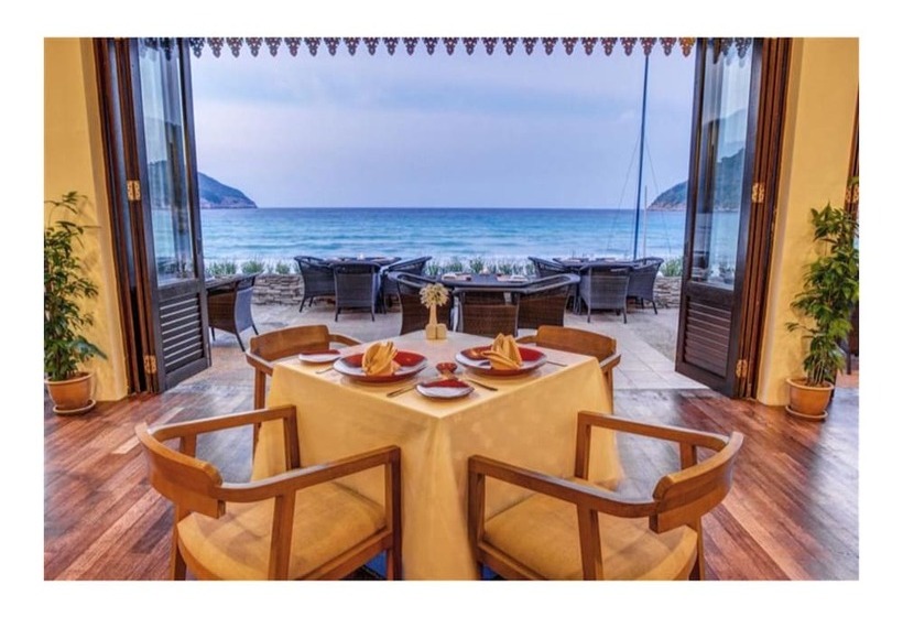 호텔 The Taaras Beach & Spa Resort