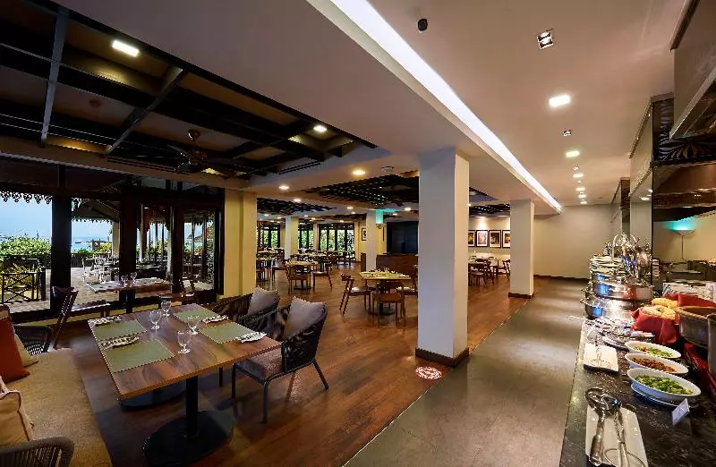 호텔 The Taaras Beach & Spa Resort