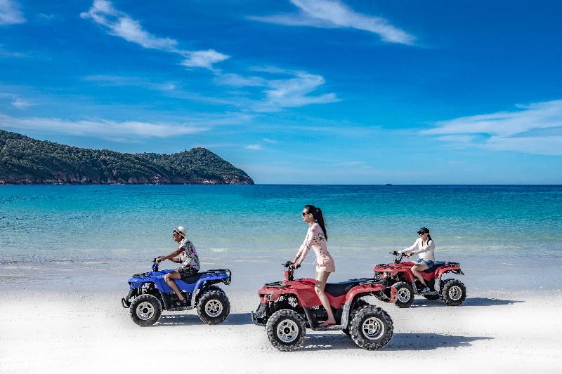 호텔 The Taaras Beach & Spa Resort