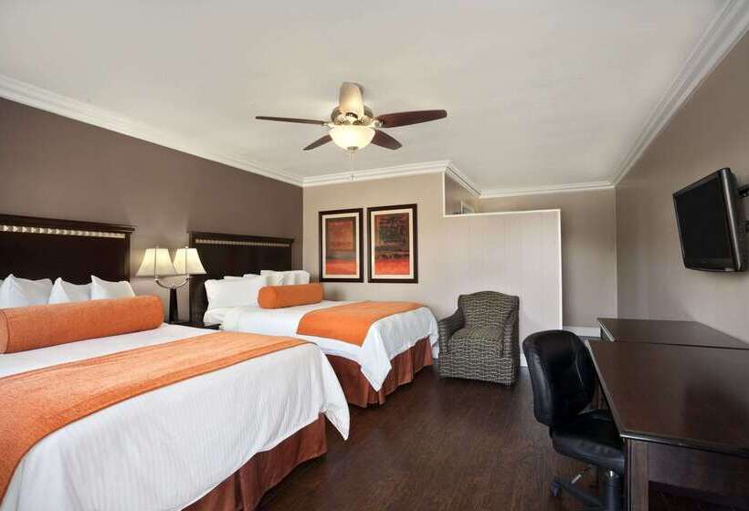 בית מלון כפרי Travelodge By Wyndham Santa Maria