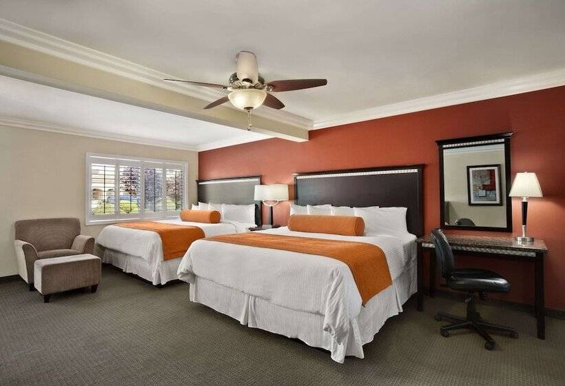 בית מלון כפרי Travelodge By Wyndham Santa Maria