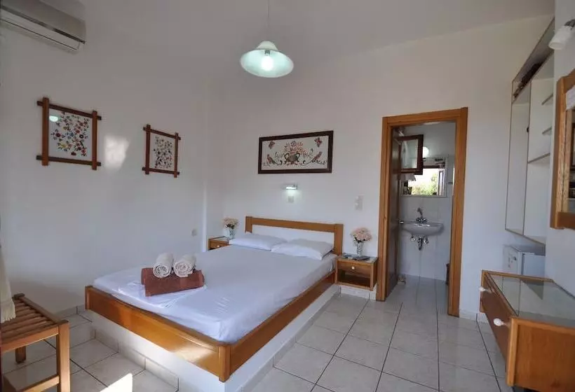 پانسیون Villa Mata