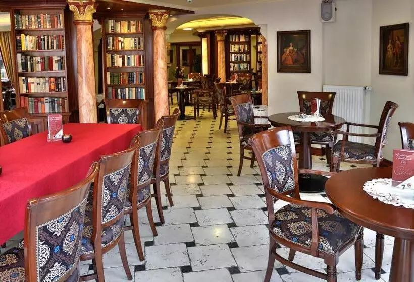 Hotelli Vier Spitzen