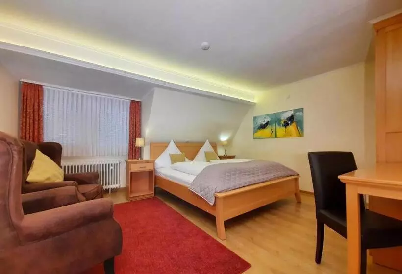 Hotelli Vier Spitzen