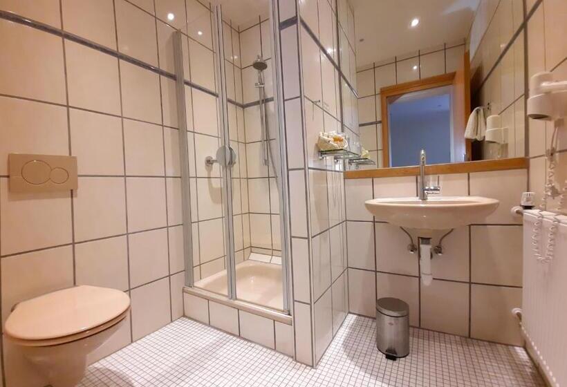 Отель Vier Spitzen