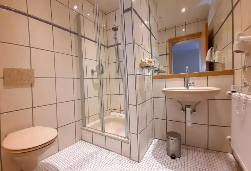 Hotelli Vier Spitzen