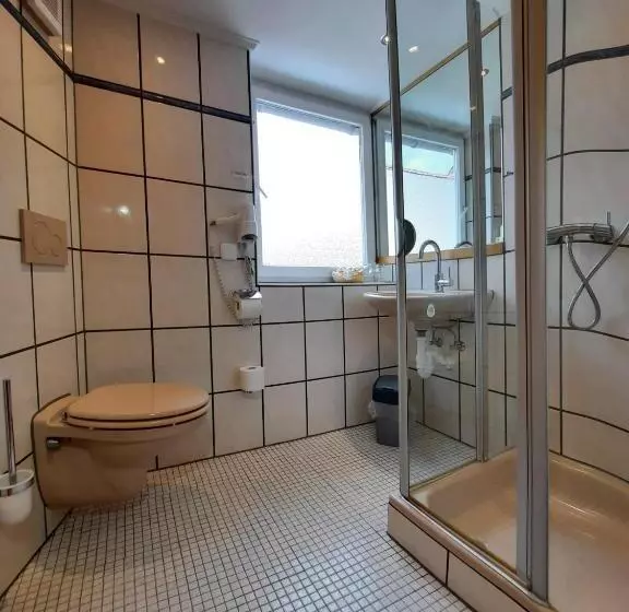 Hotelli Vier Spitzen