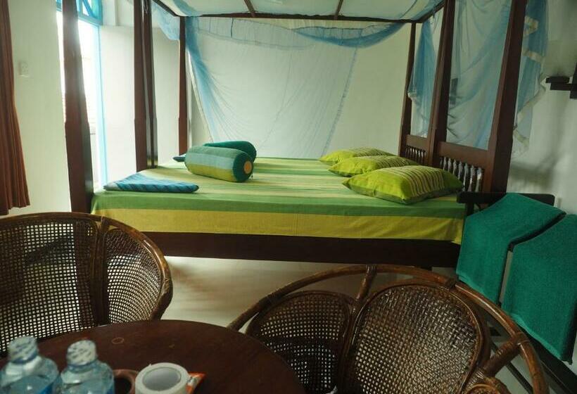 فندق Main Reef Guest House