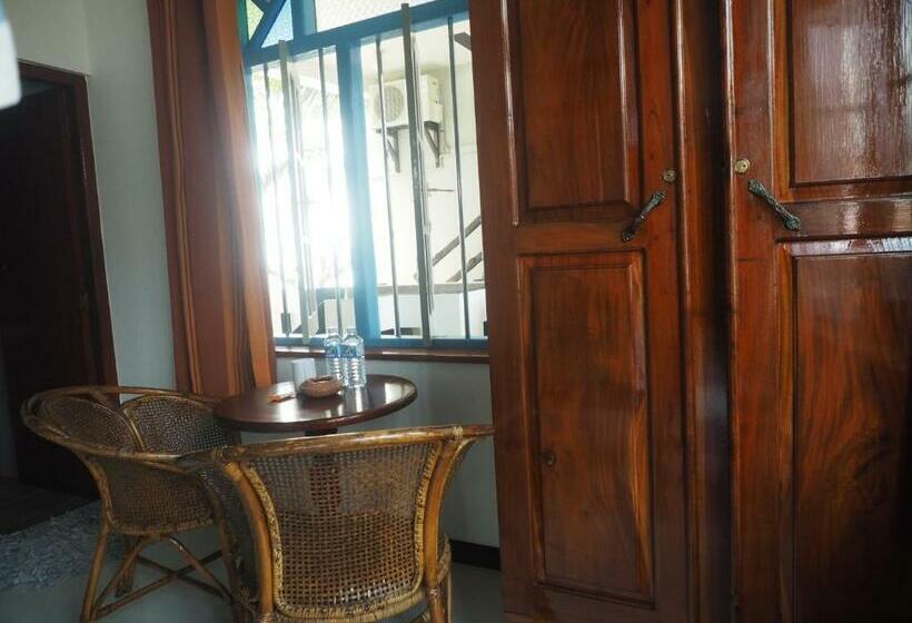 فندق Main Reef Guest House