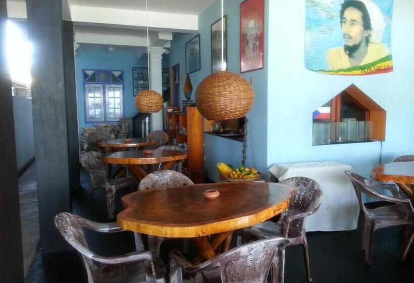 فندق Main Reef Guest House