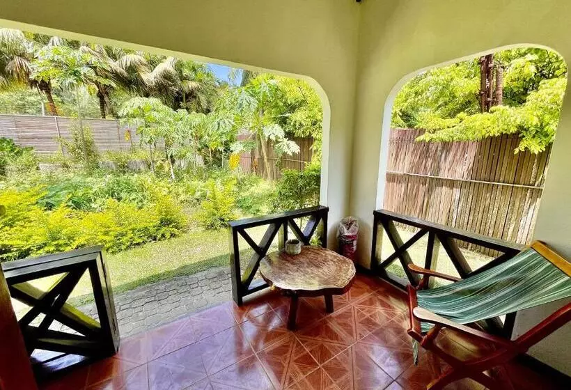 هتل Villa Chez Batista