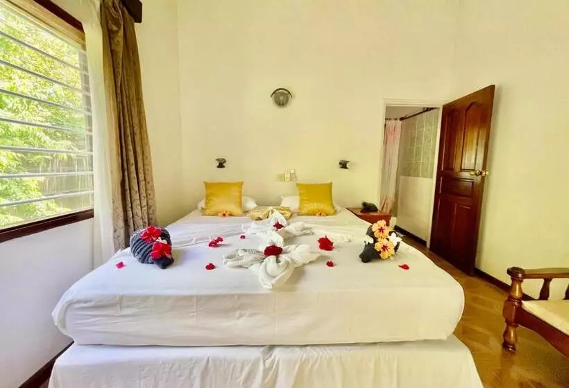 هتل Villa Chez Batista