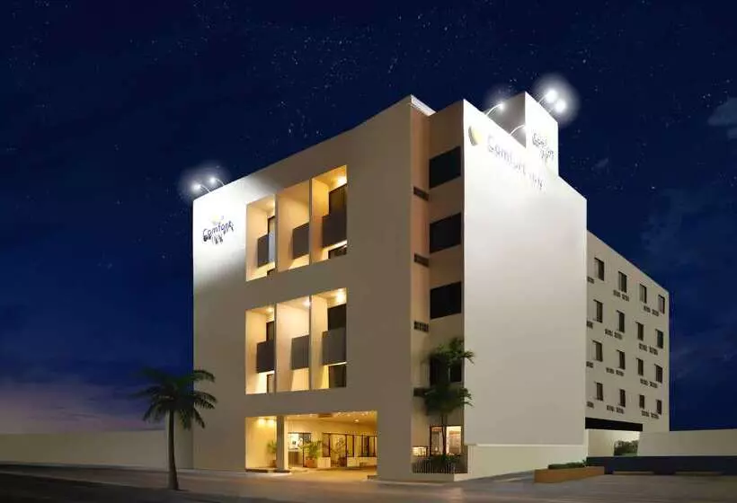 Отель Comfort Inn Tampico