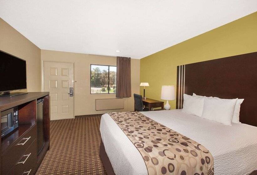 Отель Days Inn By Wyndham San Jose Airport