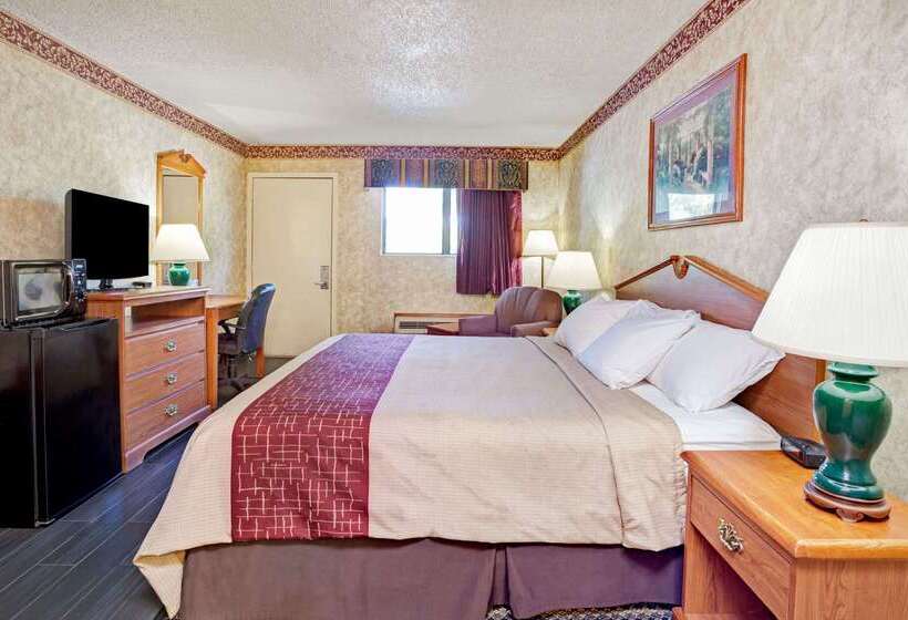 酒店 Days Inn & Suites By Wyndham Monroe