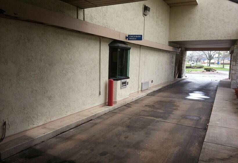 酒店 Days Inn & Suites By Wyndham Monroe