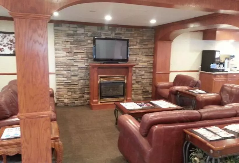 בית מלון כפרי Days Inn & Suites By Wyndham Monroe