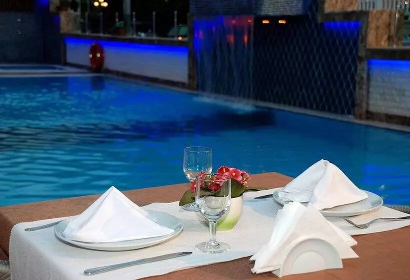 ホテル Hatipoglu Beach