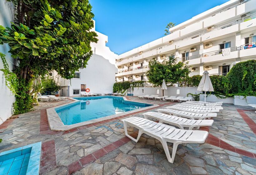 בית מלון כפרי Iro