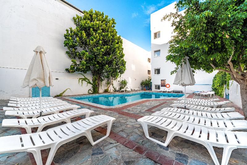 בית מלון כפרי Iro