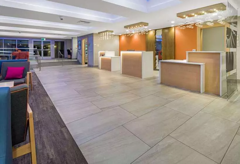 酒店 La Quinta By Wyndham Orange County Airport