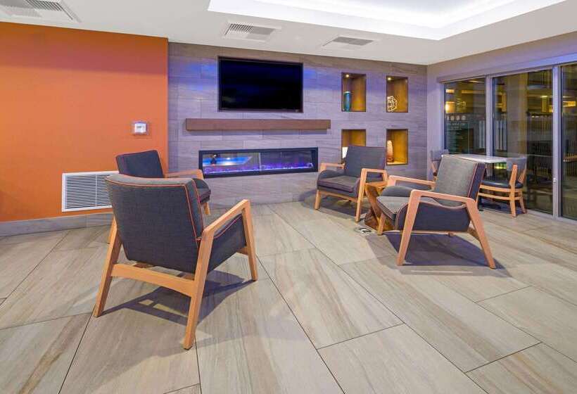 호텔 La Quinta By Wyndham Orange County Airport