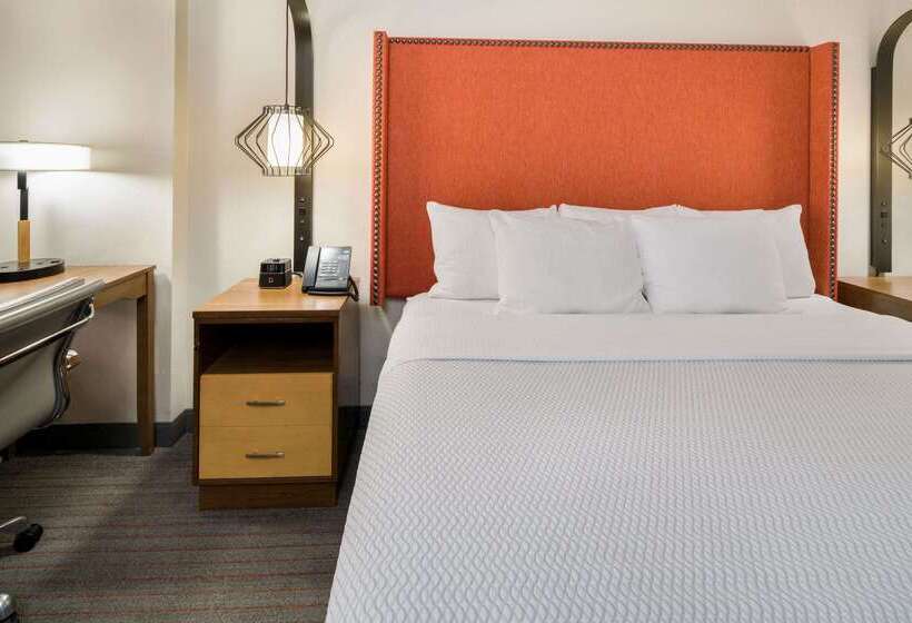 호텔 La Quinta By Wyndham Orange County Airport