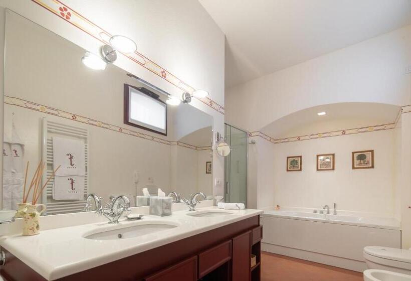 Отель Le Fontanelle