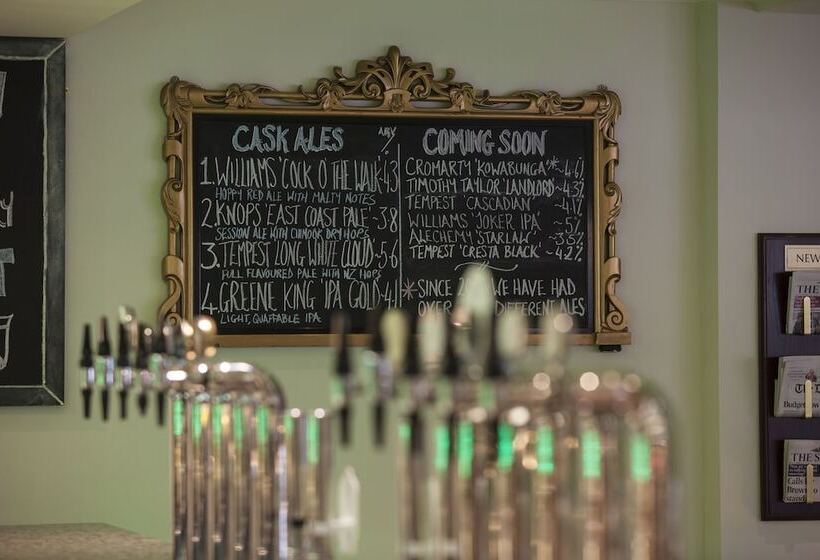 فندق Nether Abbey