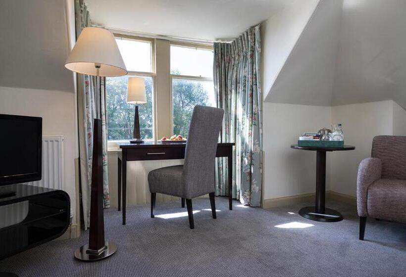 فندق Nether Abbey